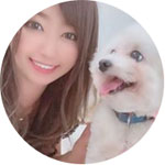 優子と白い犬