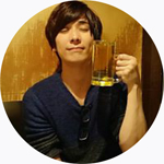 明宏はビール好き、ビール片手に乾杯