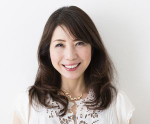 安倍はるみ、祖父が警視総監