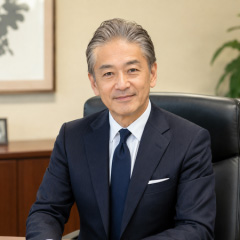 秋川 勇次郎(あきかわ ゆうじろう)