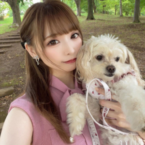 葵(あおい)24歳、甘えん坊保育士