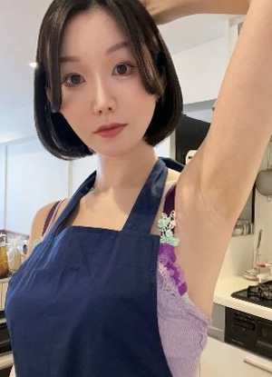 団地妻、遥香(はるか)