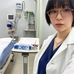 現役女医 顔出ししてます（香織・かおり）