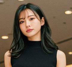 河原田舞(ユニバース設立者)