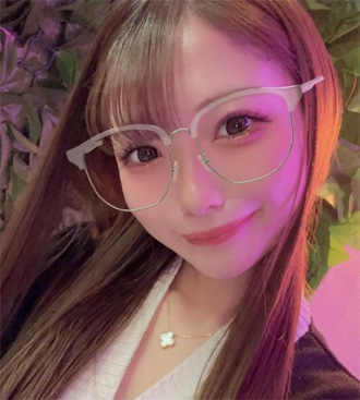 美蓮（みれん）アパレル会社の部長