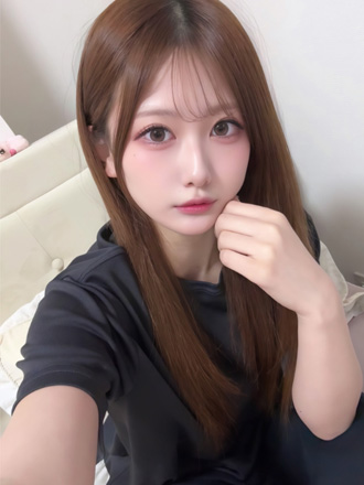 詩乃(しの)23歳、美容系(コスメの店員)